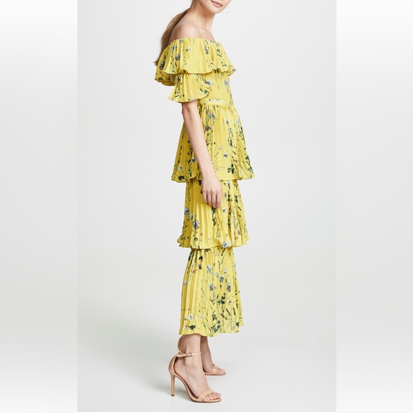 Reformation, Aritzia, Shopbop, Revolve Discounted 💓 - Picture 2 of 11